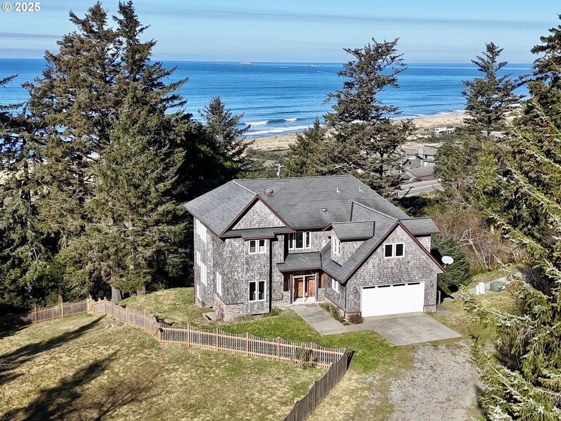 House in Gold Beach, Oregon, United States 2 - 15301395
