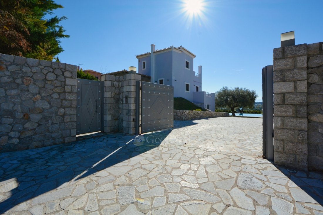 Villa in Koinotita Kranidiou, Kranidi, Greece 1 - 15299122