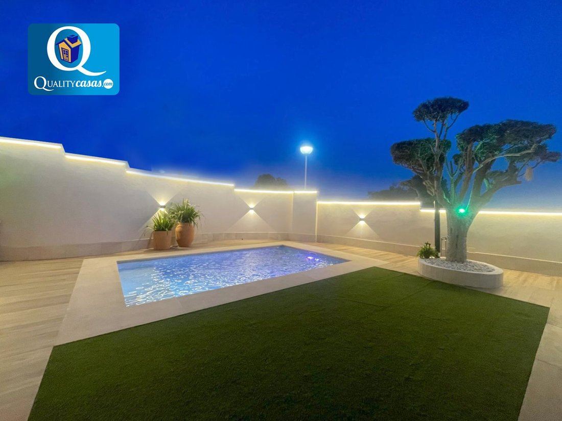 Villa in Santa Pola, Valencian Community, Spain 1 - 15293412