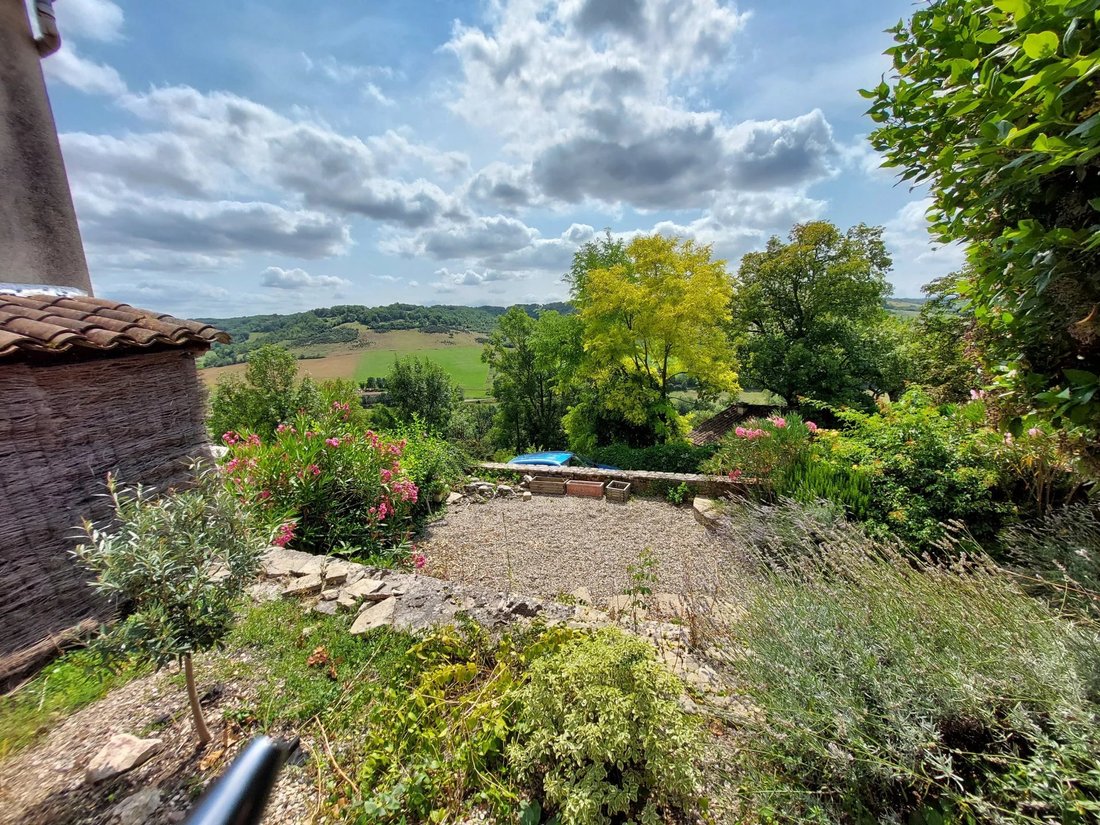 House in Cordes-sur-Ciel, Occitania, France 2 - 15297330