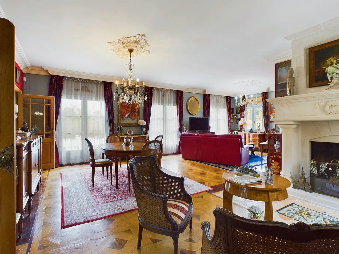 House in Sarlat-la-Canéda, Nouvelle-Aquitaine, France 2 - 15297324