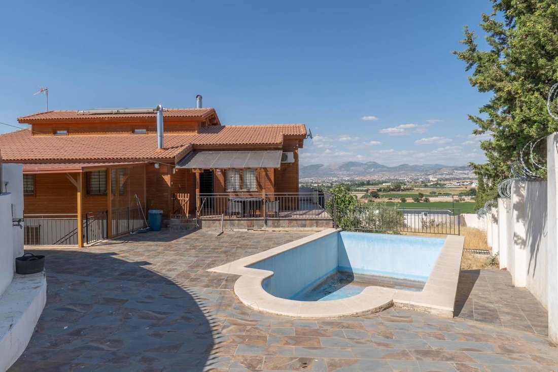 Villa in Churriana de la Vega, Andalusia, Spain 3 - 15298809