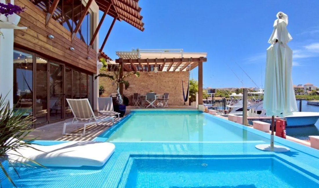 Villa in Punta Cana, La Altagracia Province, Dominican Republic 1 - 15296340