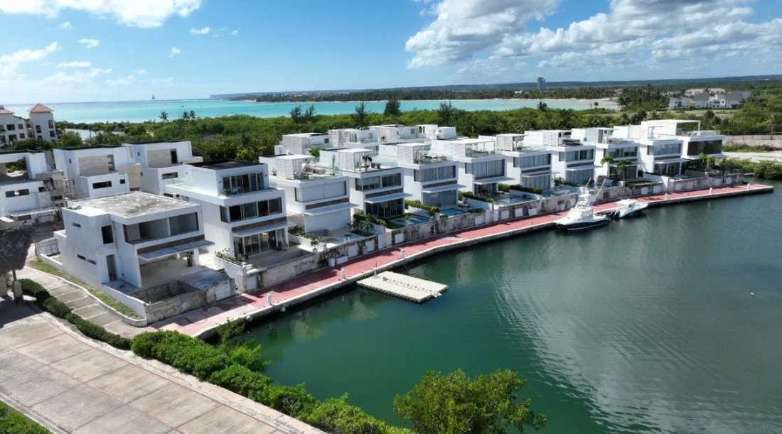 Villa in Punta Cana, La Altagracia Province, Dominican Republic 2 - 15296351