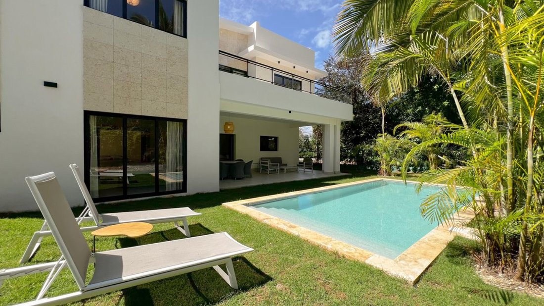 Villa in Punta Cana, La Altagracia Province, Dominican Republic 1 - 15296435