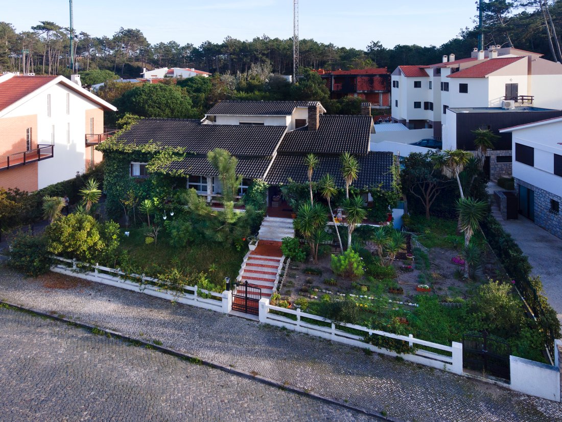 Villa in Marinha Grande, Leiria District, Portugal 2 - 15301553