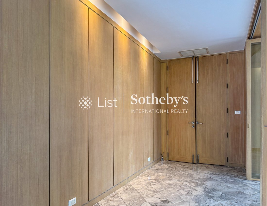 Condo in Phra Khanong Nuea, Bangkok, Thailand 3 - 14600699