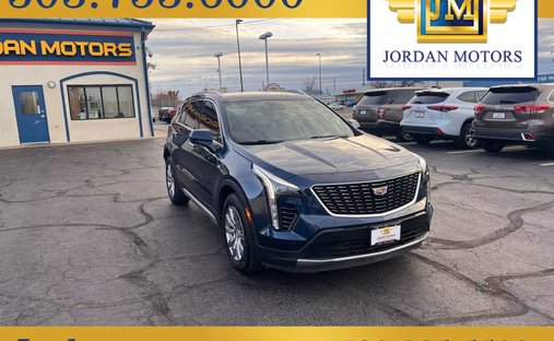 2020 Cadillac XT4 Premium Luxury Sport Utility 4D in Aurora, CO, United States 1