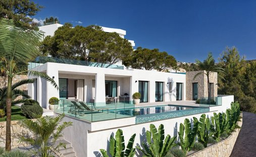Villa in Calp / Calpe, Valencian Community, Spain 1