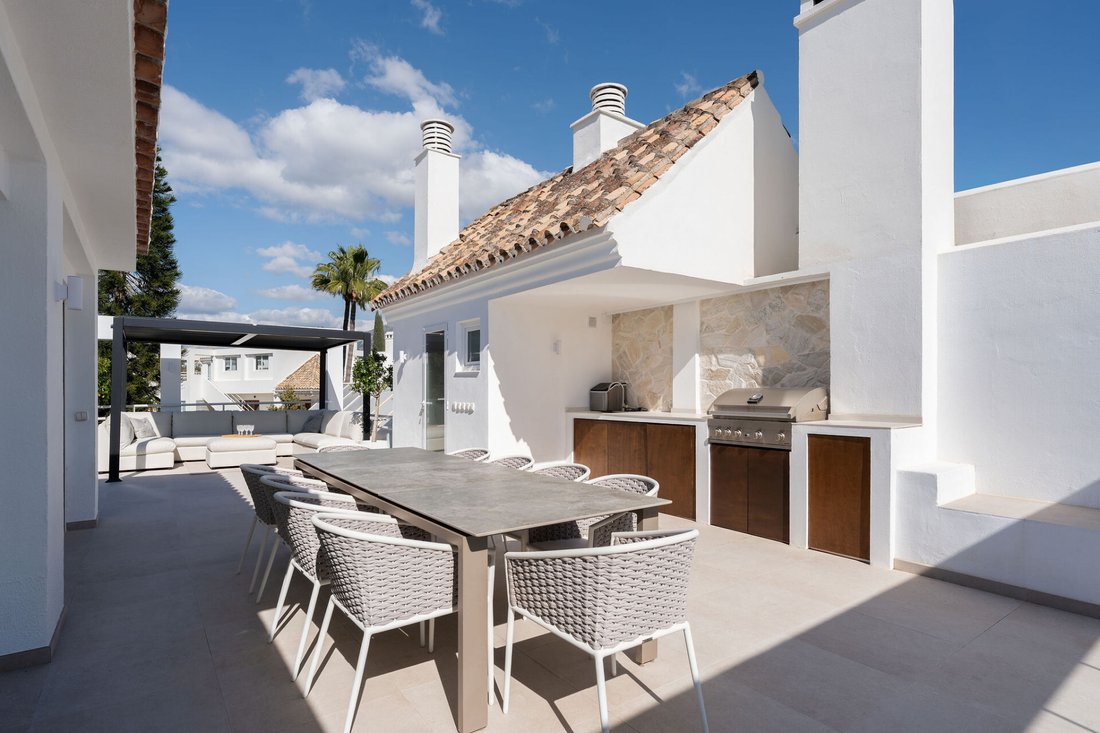 Penthouse in Nueva Andalucia, Marbella, Spain 3 - 15303291
