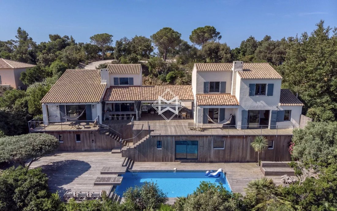 Villa in Centre, Bormes-les-Mimosas, France 2 - 15302087