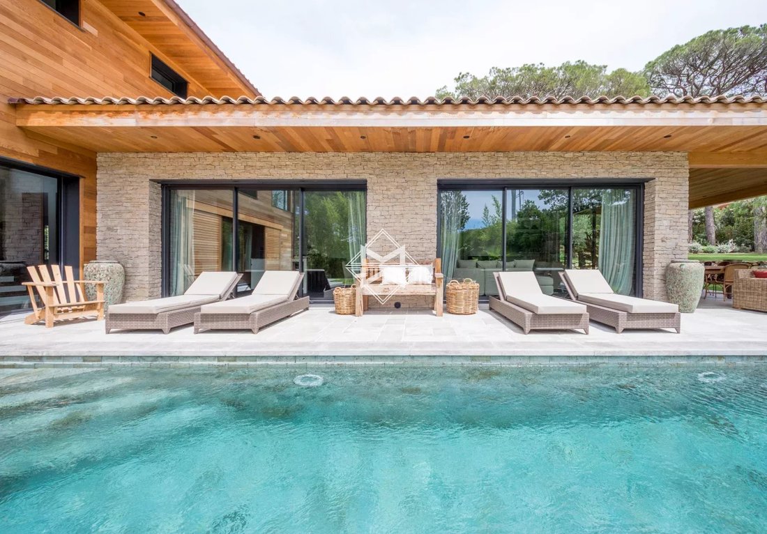 Villa in Ramatuelle, Provence-Alpes-Côte d'Azur, France 2 - 15302158