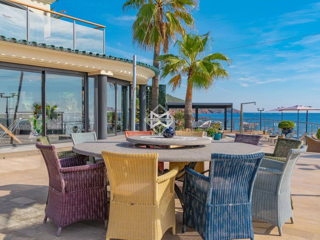 Villa in Le Dramont-Agay-Anthéor-Le Trayas, Saint-Raphaël, France 4 - 12145408