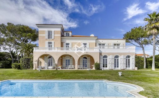 House in Roquebrune-sur-Argens, Provence-Alpes-Côte d'Azur, France 1