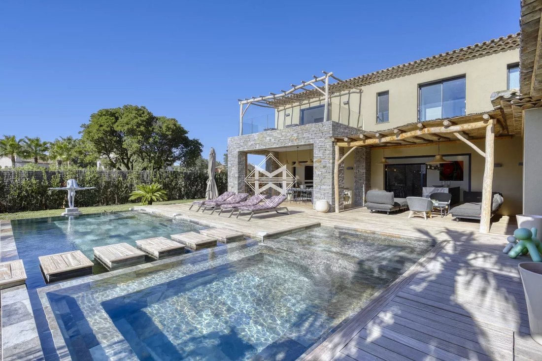 House in Zone Ouest Urbaine, Saint-Tropez, France 1 - 12292543