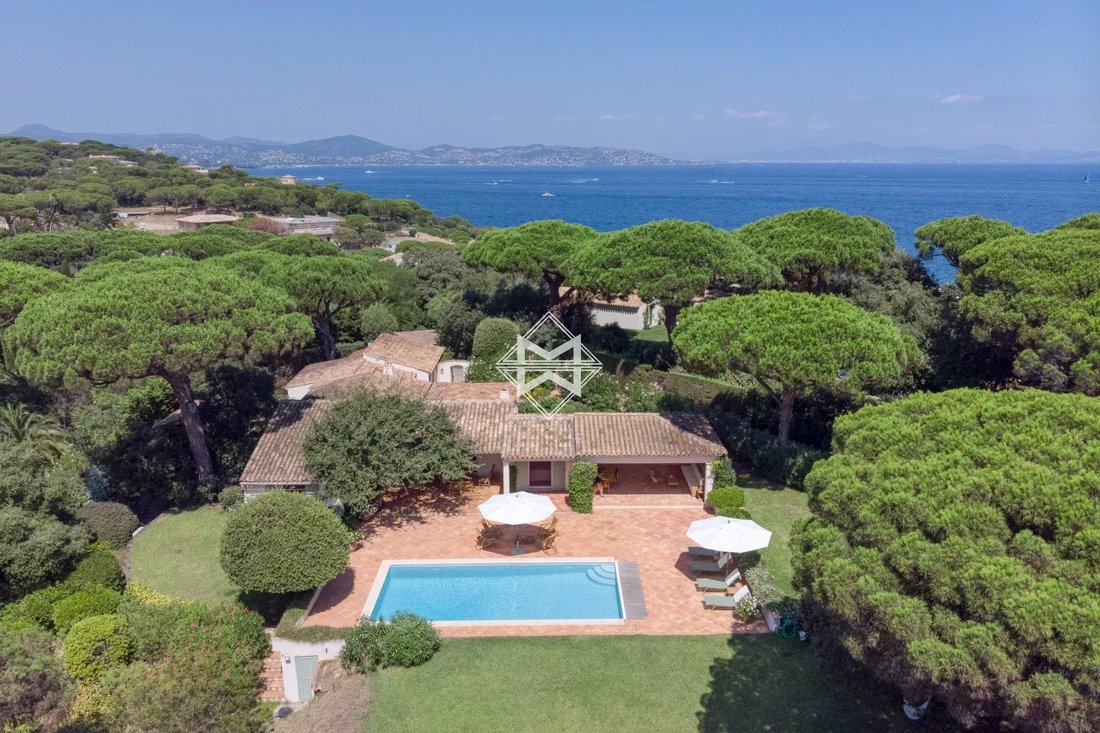 Villa in Zone Est Diffuse, Saint-Tropez, France 1 - 15302366