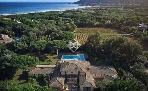 Villa in Ramatuelle, Provence-Alpes-Côte d'Azur, France 1