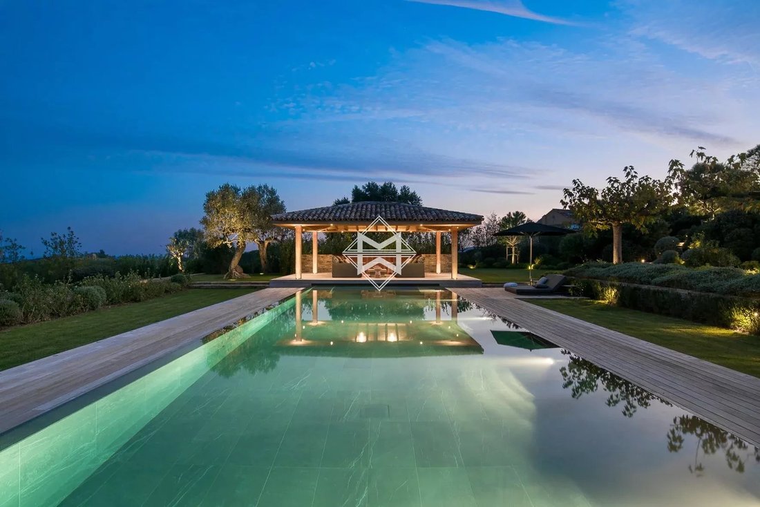 Villa in Zone Ouest Urbaine, Saint-Tropez, France 4 - 10929411