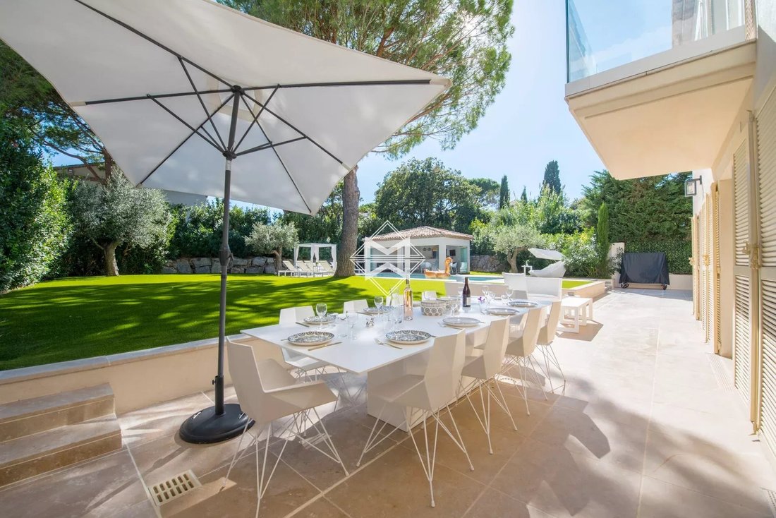 Villa in Zone Ouest Urbaine, Saint-Tropez, France 3 - 11280347
