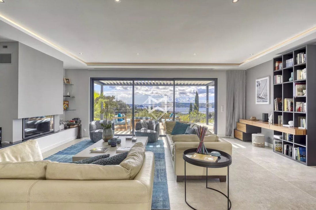Villa in Grimaud, Provence-Alpes-Côte d'Azur, France 4 - 11434406
