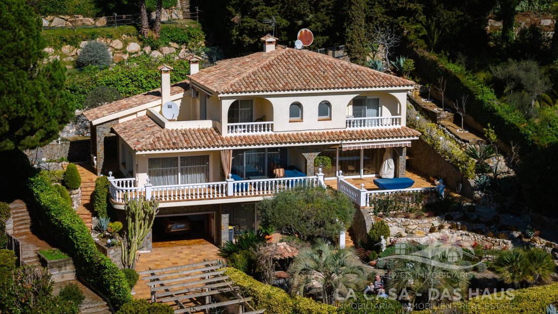 Villa in Blanes, Catalonia, Spain 2 - 15302832