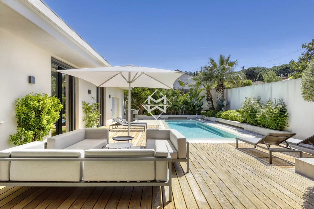 Villa in Zone Ouest Urbaine, Saint-Tropez, France 1 - 11950291