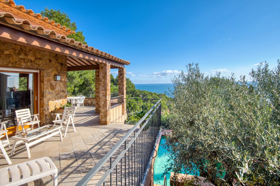 Mediterranean House With Sea Views And Swimming In Tamariu, Palafrugell ...