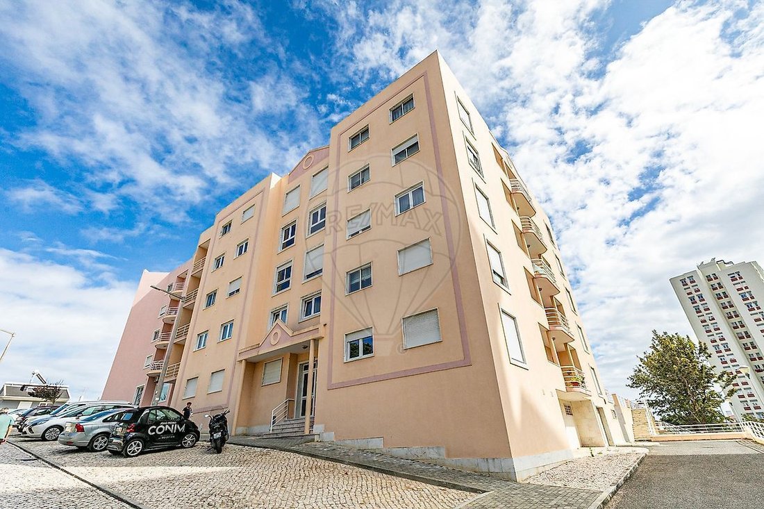 Apartment in Parede, Lisbon, Portugal 1 - 15303231