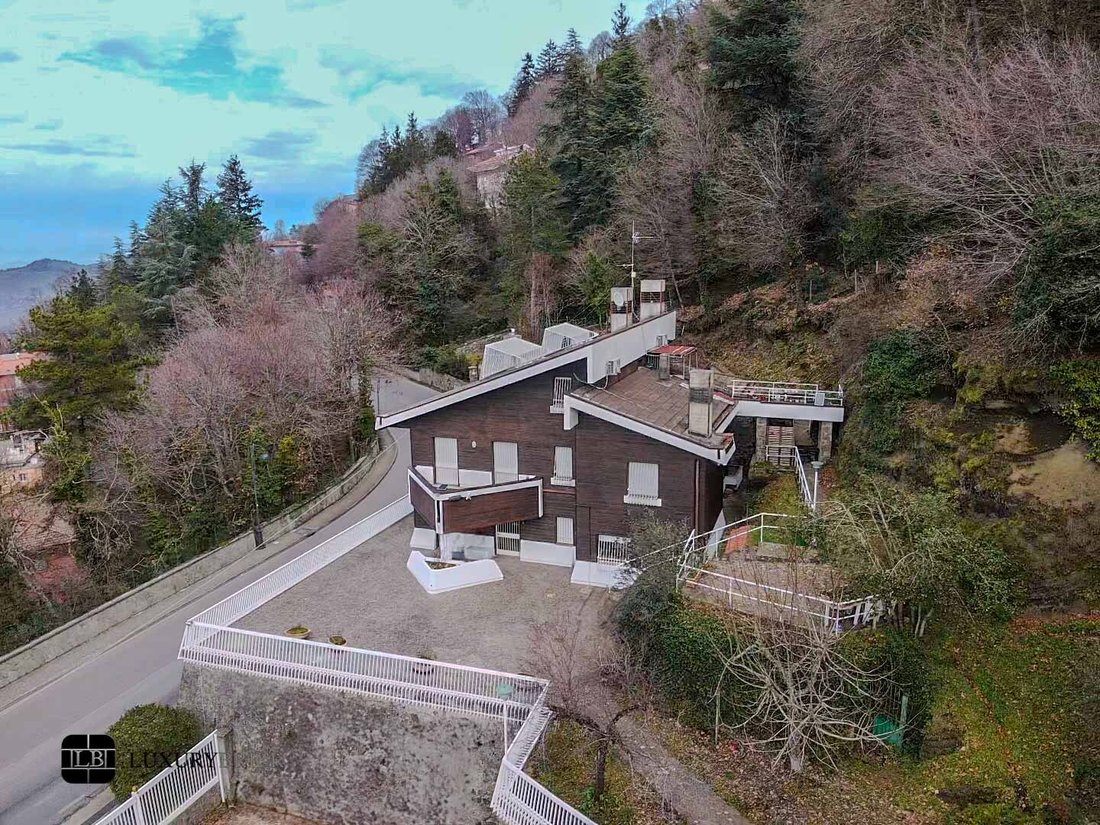 Villa in Rocca di Papa, Lazio, Italy 1 - 15304960
