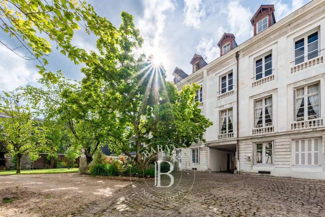 Apartment in Vieux Marché-Cathédrale, Rouen, France 3 - 14153047