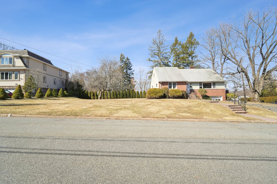 House in Paramus, New Jersey, United States 3 - 15304606