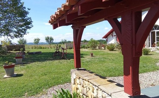 Castle for Sale in Peyrehorade, Nouvelle-Aquitaine, France