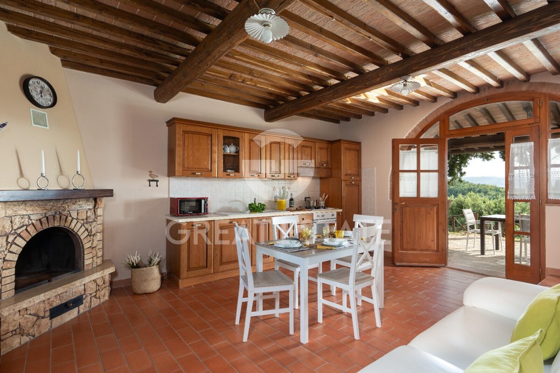 Estate in Volterra, Tuscany, Italy 2 - 15305407