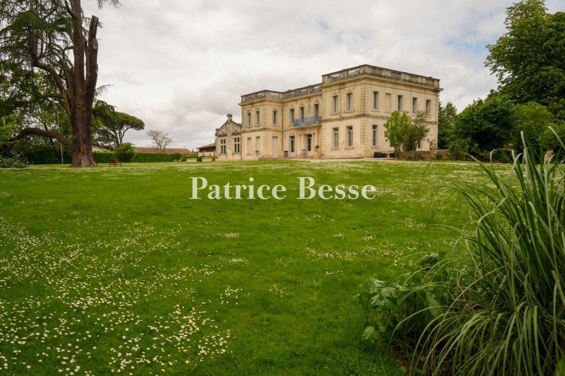Château des Lumières: A Bordeaux Jewel Hidden in Time’s Embrace