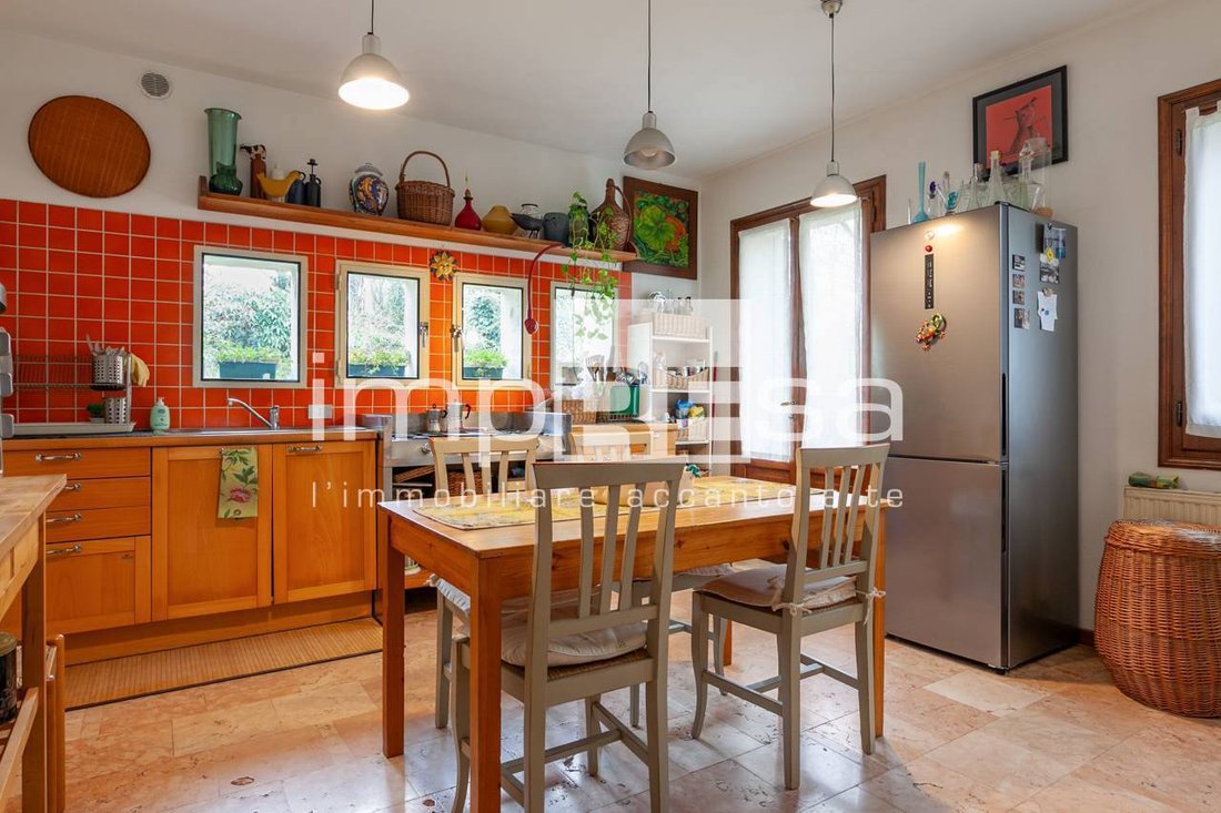 Villa in Saint Pelayo, Treviso, Italy 5 - 15305982