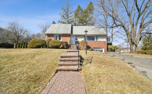 House in Paramus, New Jersey, United States 1