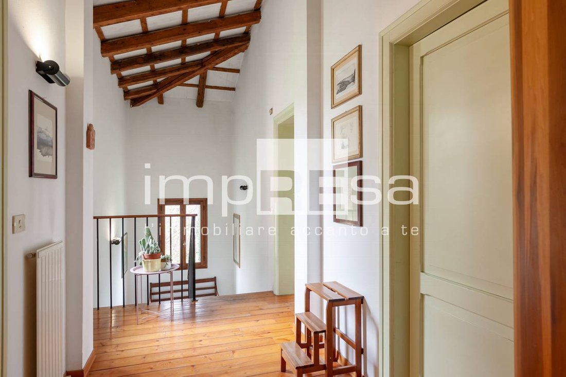 Villa in Saint Pelayo, Treviso, Italy 4 - 15305982