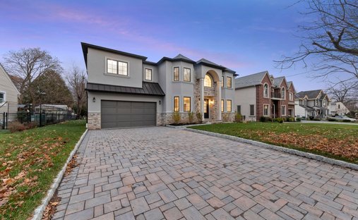 House in Paramus, New Jersey, United States 1