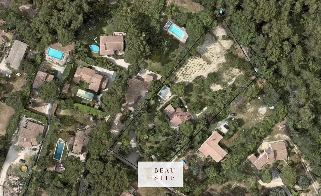 Estate in Plateau de Puyricard-La Trévaresse, Aix-en-Provence, France 1 - 15305363
