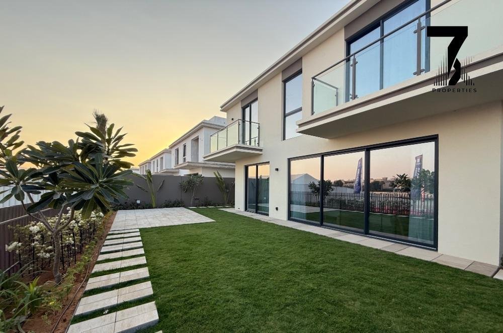 Villa in Al Hamra Village, Ras al-Khaimah Emirate, United Arab Emirates 1 - 15306590