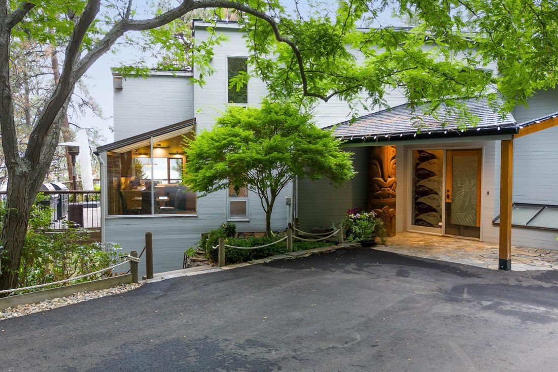 House in Kelowna, British Columbia, Canada 2 - 14840757