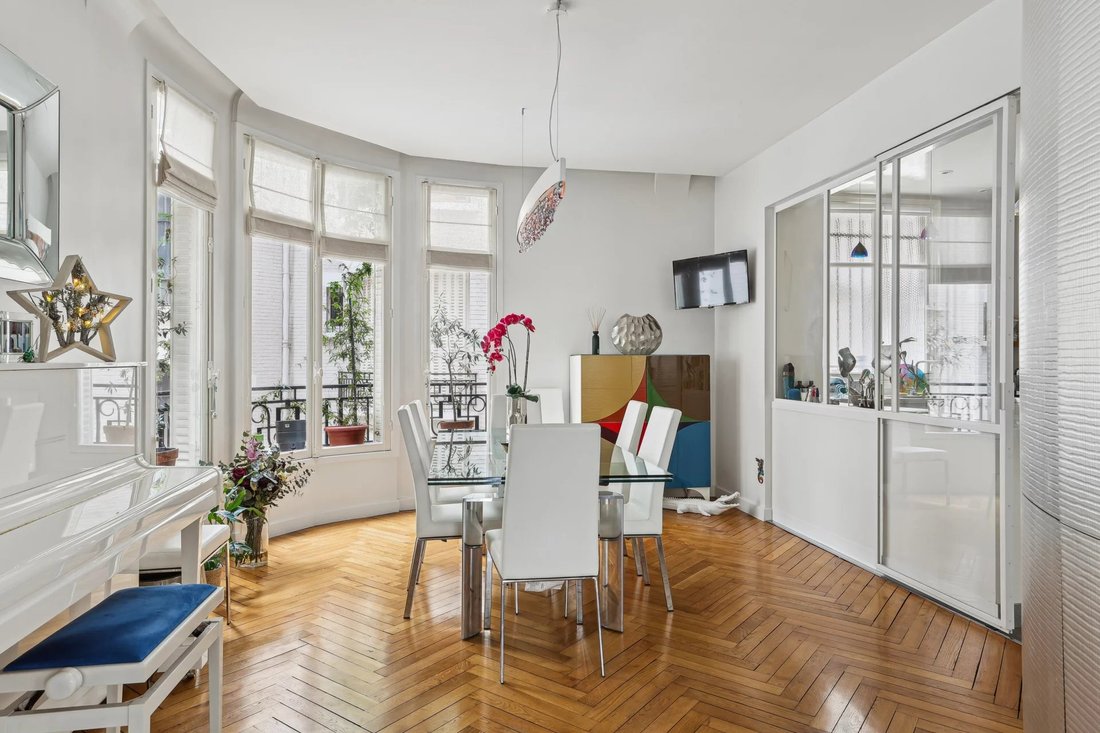 Apartment in Bois de Boulogne, Paris 16e Arrondissement, Paris 4 - 15264885