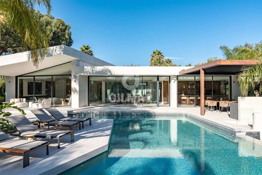 Villa in Elviria-Cabopino, Marbella, Spain 1 - 15305436