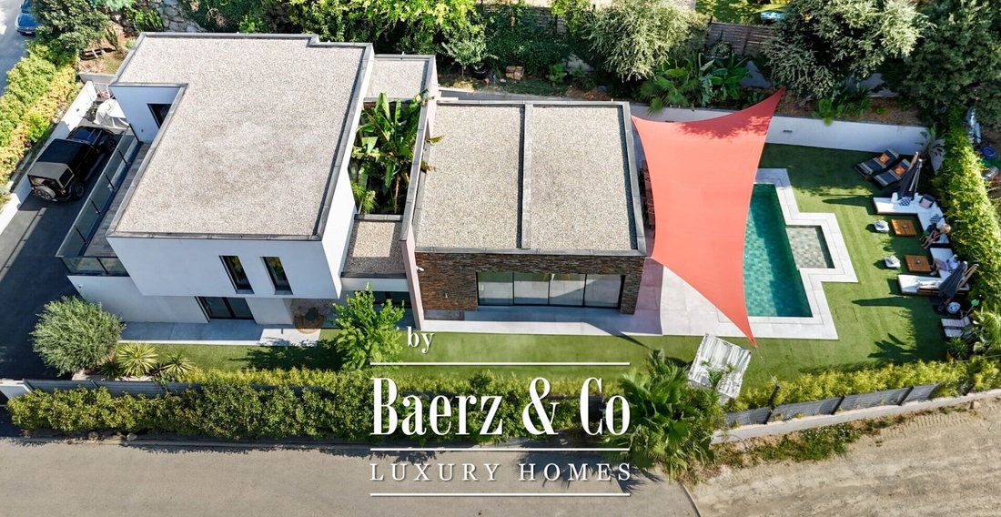 Villa en Saint-Raphaël, Provenza-Alpes-Costa Azul, Francia 3 - 15305469
