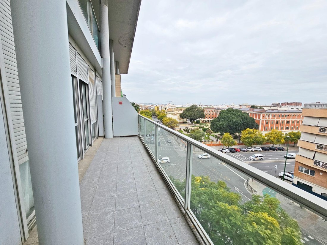 Penthouse in Nervion, Seville, Spain 4 - 15305739