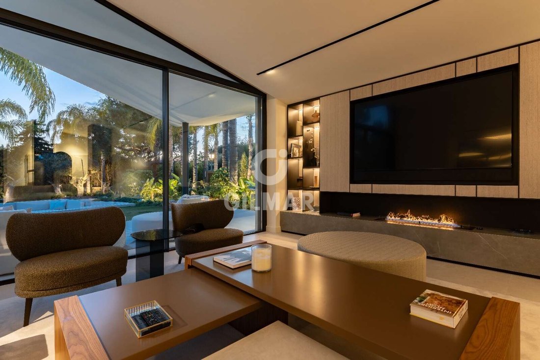 Villa in Elviria-Cabopino, Marbella, Spain 3 - 15305436