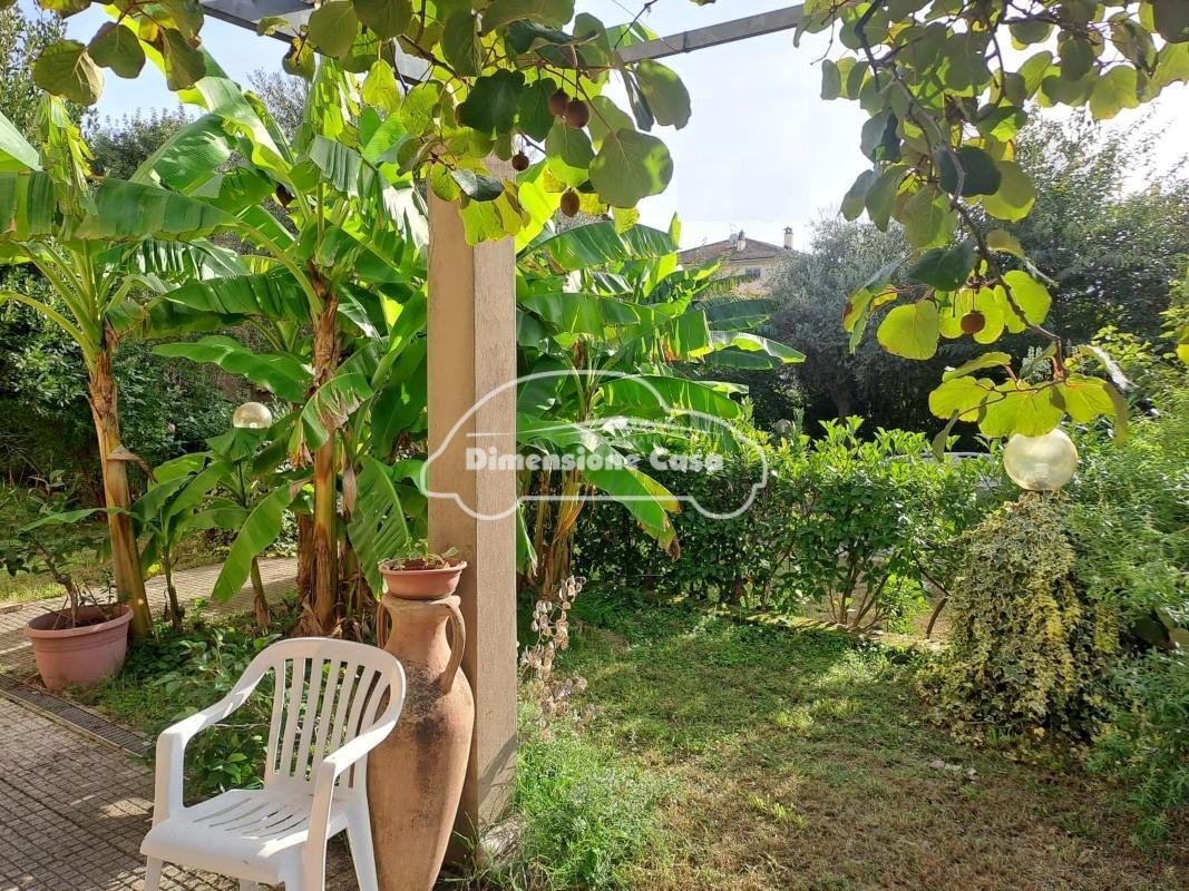 Villa in Porcari, Tuscany, Italy 3 - 15305694