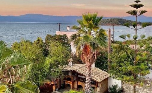 House in Drosia Municipal Commune, Anthidon, Greece 1