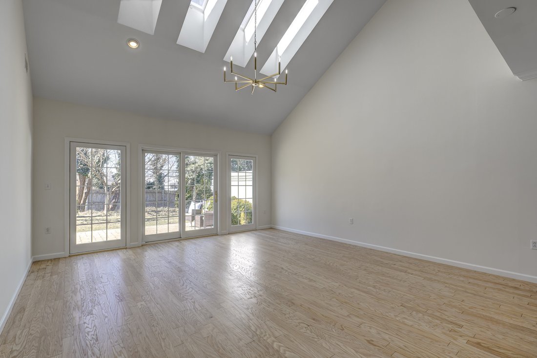 Condo in Port Washington, New York, United States 3 - 15307352