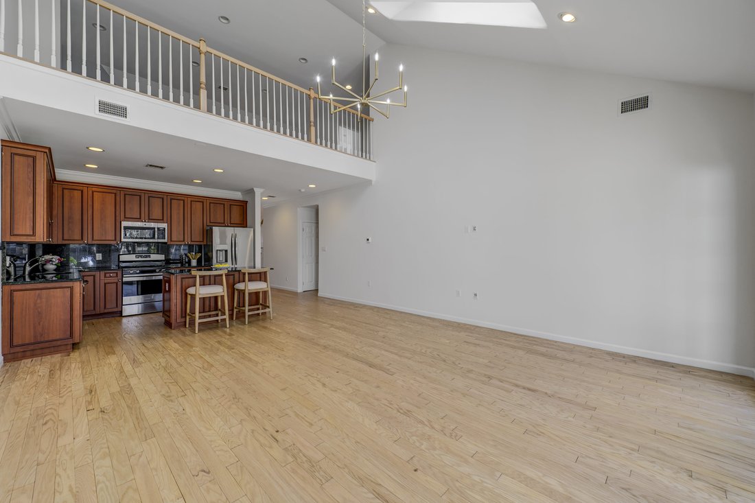Condo in Port Washington, New York, United States 5 - 15307352